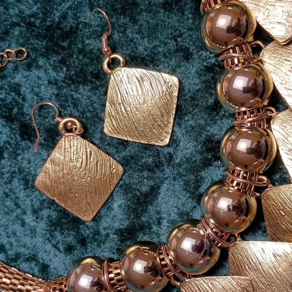 Necklace & Earring Set - Picture 4 of 4